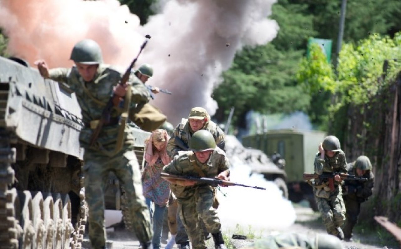 Август. Восьмого - 2012: актеры, рейтинг и отзывы на канале Дом кино