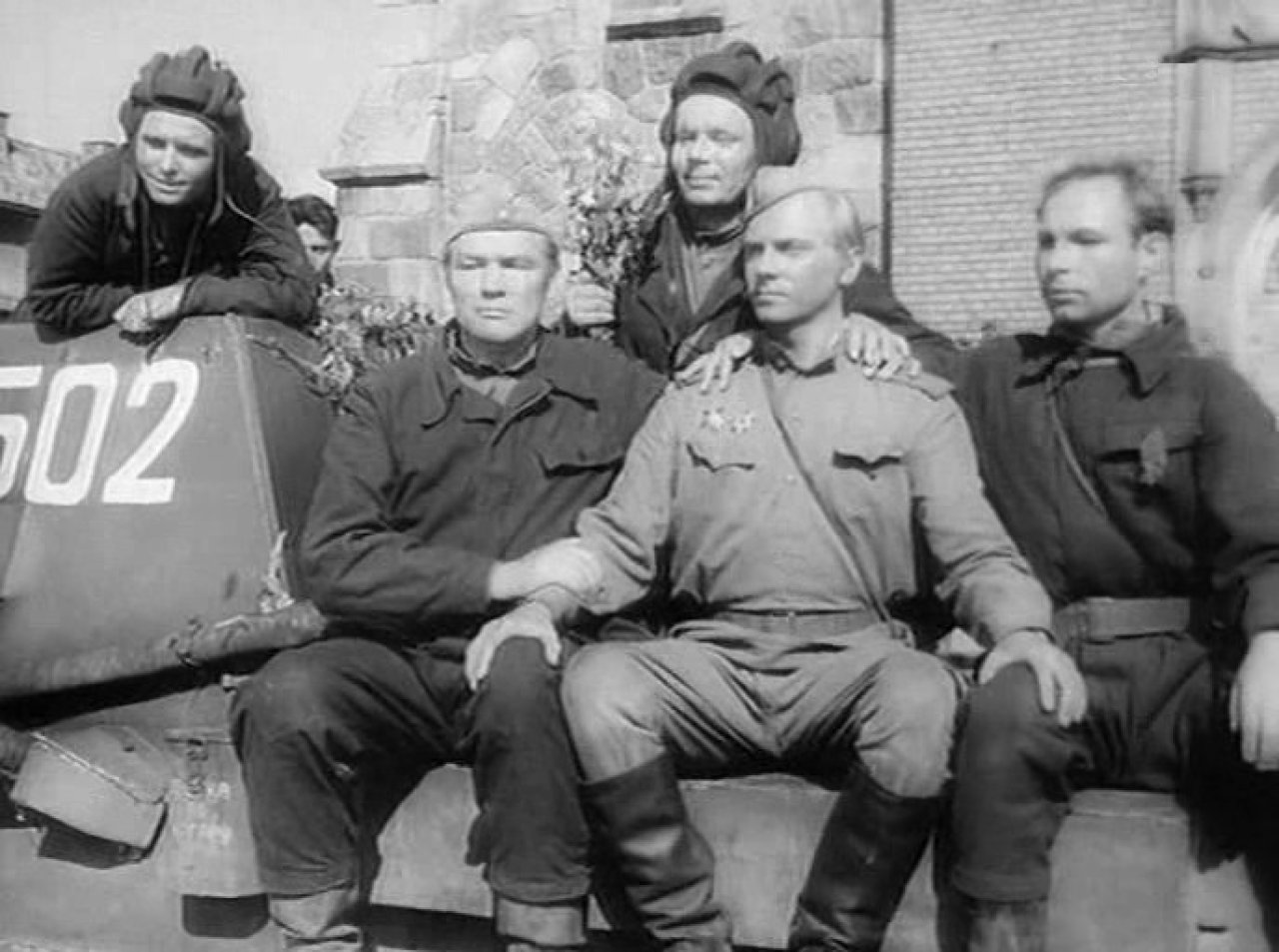 На дорогах войны