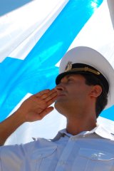 Приказано женить