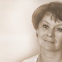 Анна Жарова