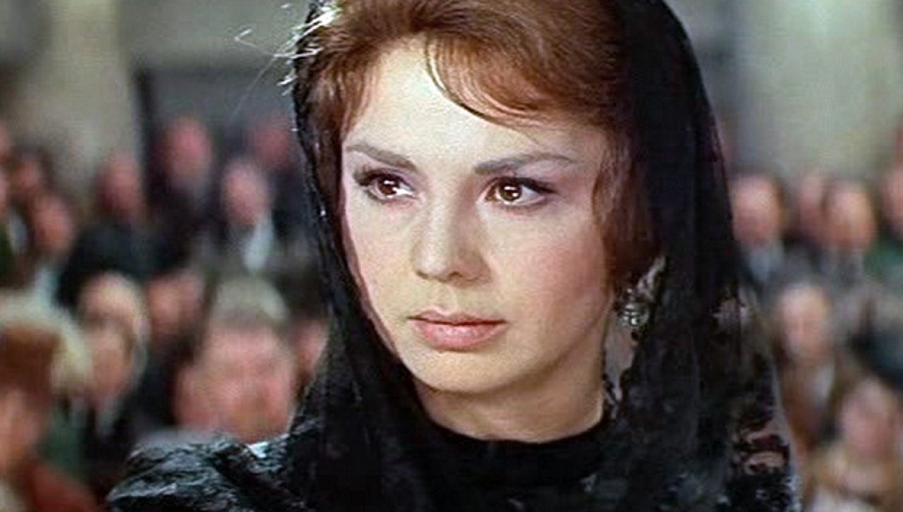 Лионелла Пырьева