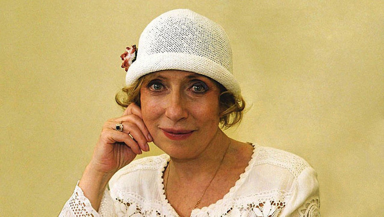 Инна Чурикова