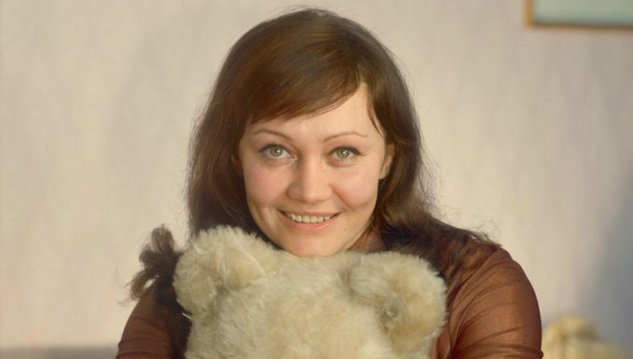 Лариса Лужина
