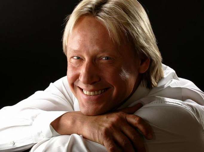 Дмитрий Харатьян