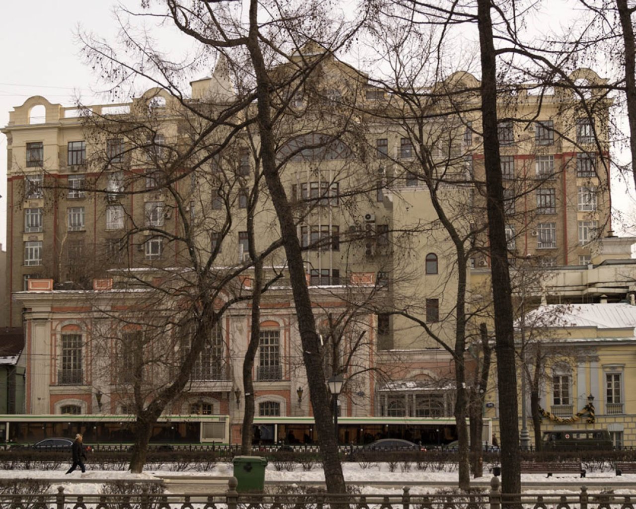 Доме стал. Дом Нирнзее в большом Гнездниковском переулке. Дом Нирнзее большой Гнездниковский переулок 10. Тучерез Нирнзее. Дом холостяков Гнездниковский переулок 10.