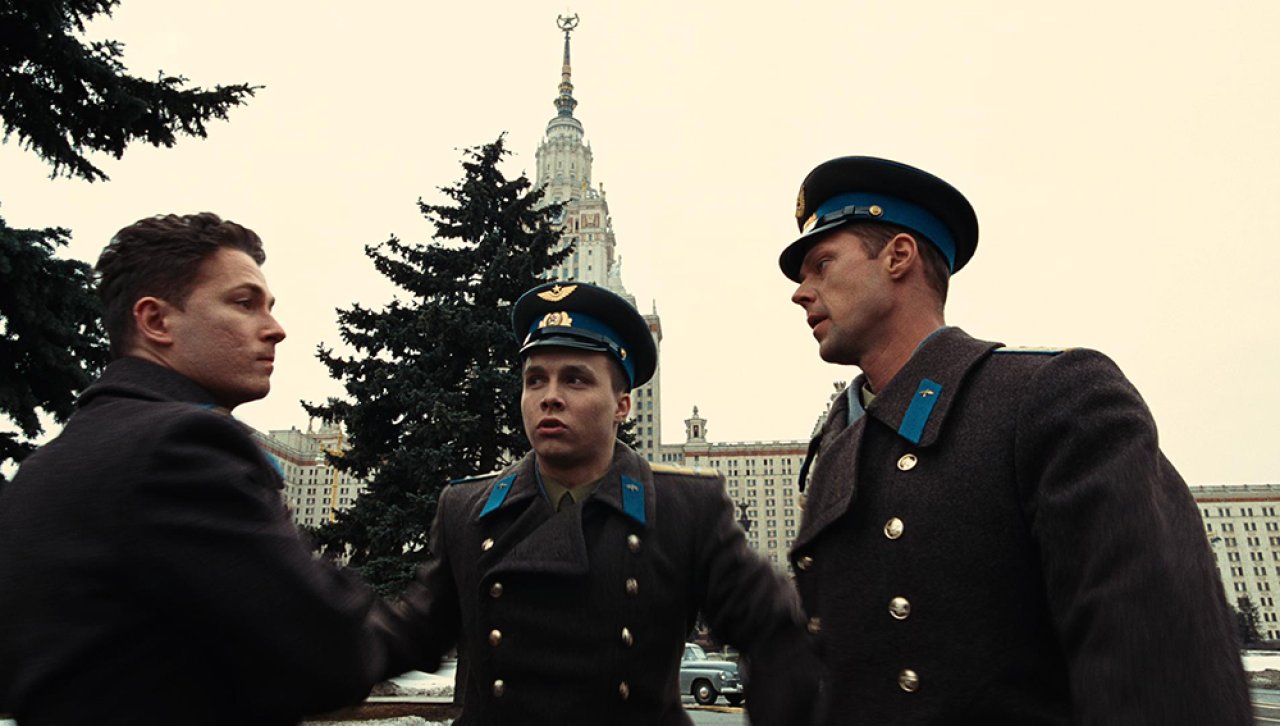 Гагарин. Первый в космосе
